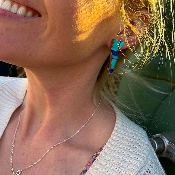 Vintage Turquoise and Lapis inlaid Navajo Broken Arrow Earrings - Picture 13 of 16